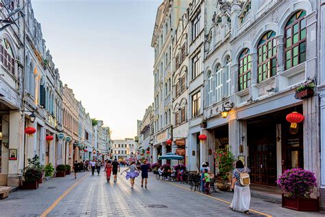 虎門到海口要多久：探索兩地風土人情與旅行時光的交融